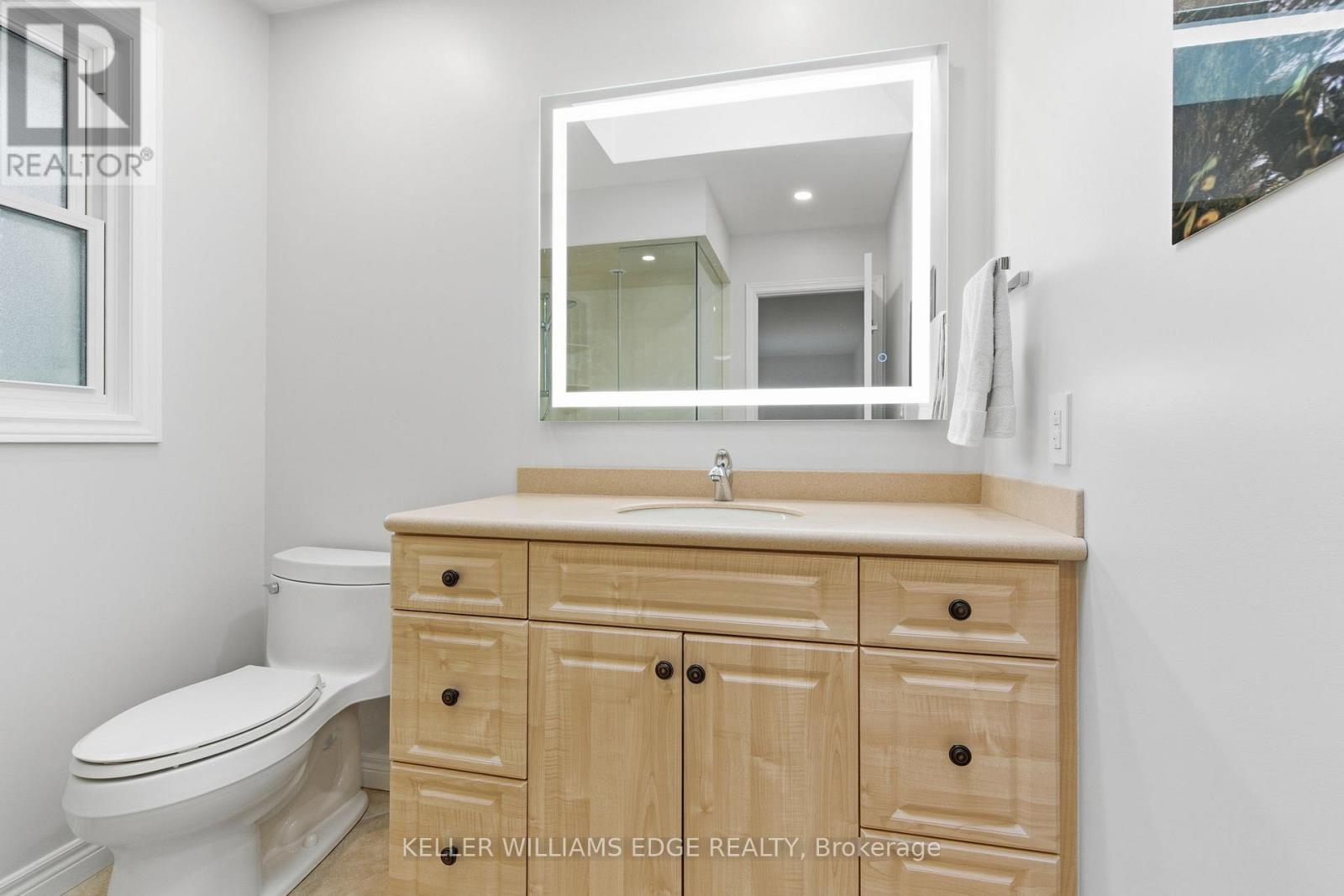 11 Mays Crescent, Hamilton, Ontario  L0R 2H4 - Photo 22 - X12476293