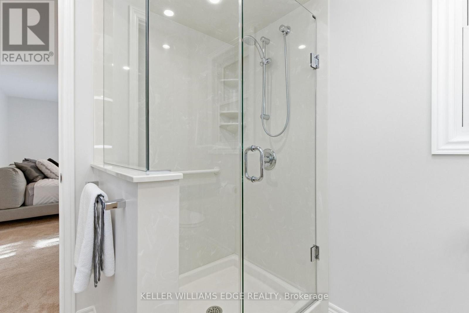 11 Mays Crescent, Hamilton, Ontario  L0R 2H4 - Photo 23 - X12476293