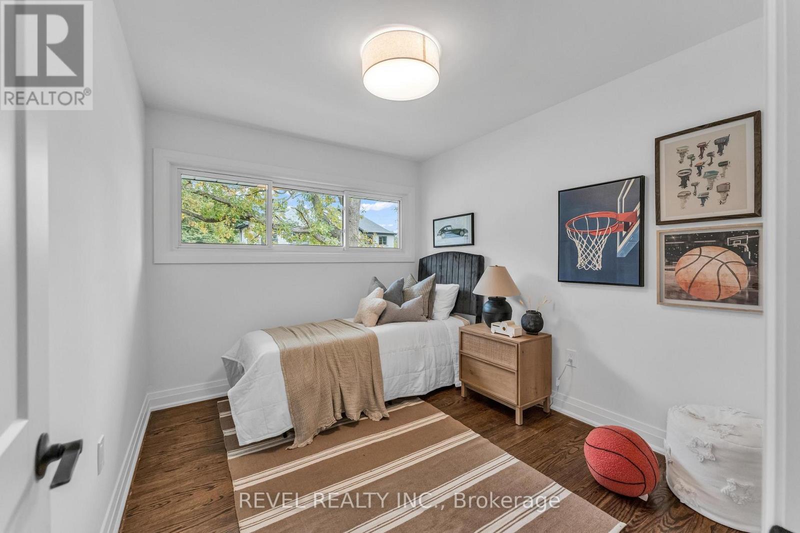 95 Seneca Drive, Hamilton, Ontario  L9G 3B7 - Photo 5 - X12476294