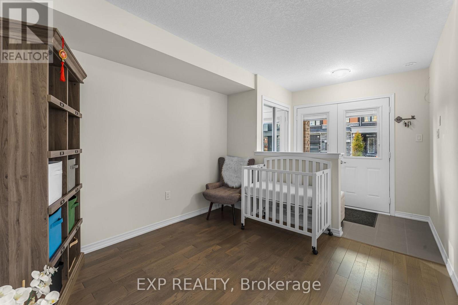 22 - 8317 Mulberry Drive, Niagara Falls, Ontario  L2H 3S9 - Photo 4 - X12476328