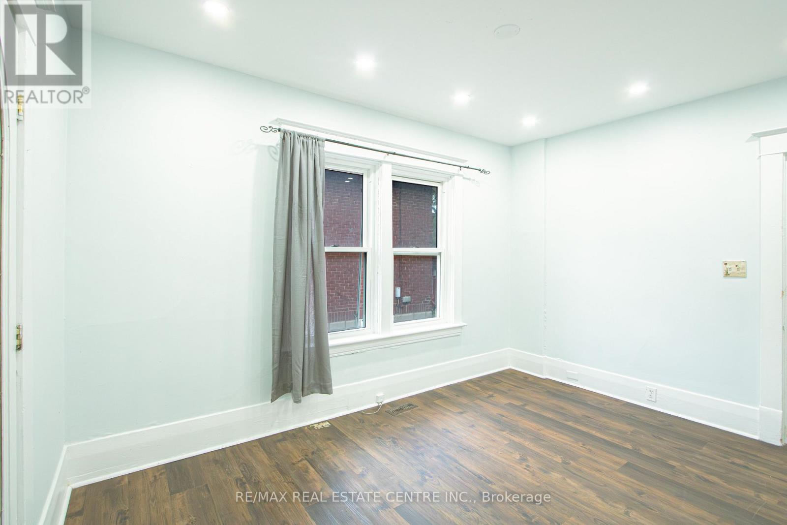 386 Wharncliffe Road S, London South, Ontario  N6J 2M1 - Photo 10 - X12476329