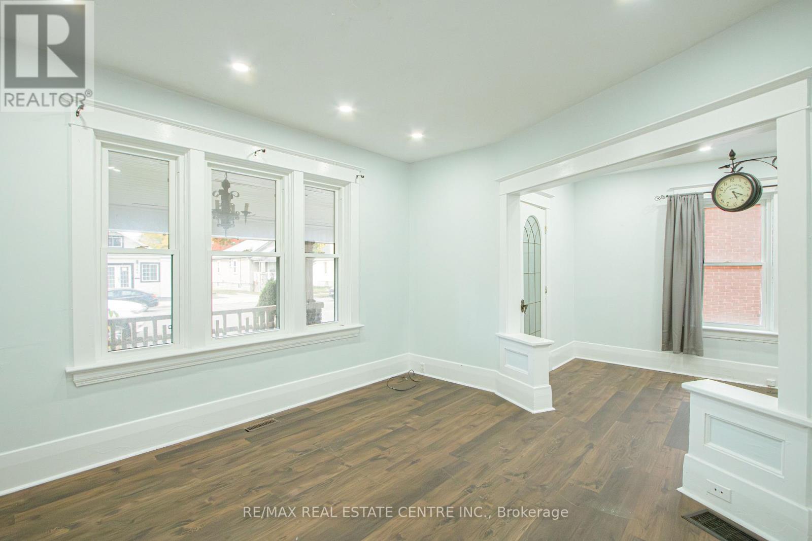 386 Wharncliffe Road S, London South, Ontario  N6J 2M1 - Photo 12 - X12476329