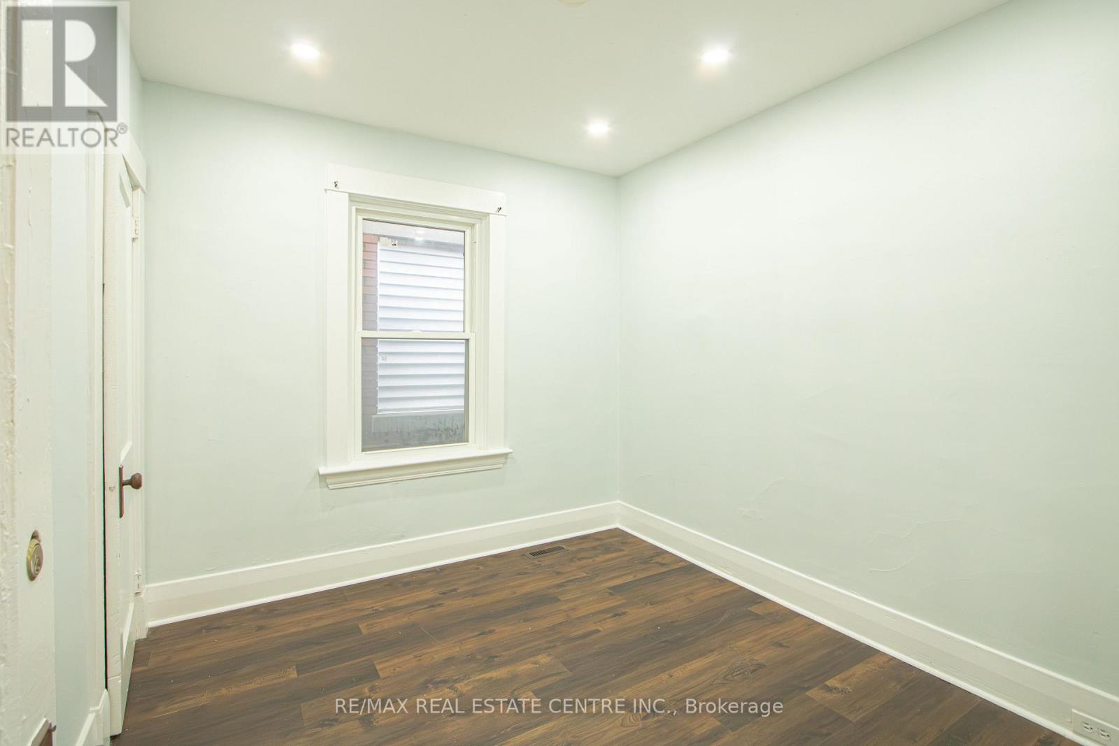 386 Wharncliffe Road S, London South, Ontario  N6J 2M1 - Photo 20 - X12476329