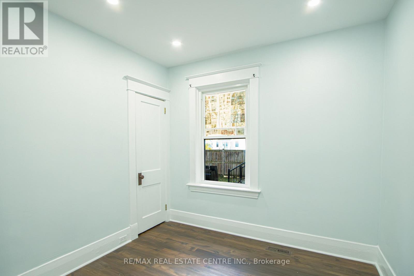 386 Wharncliffe Road S, London South, Ontario  N6J 2M1 - Photo 22 - X12476329