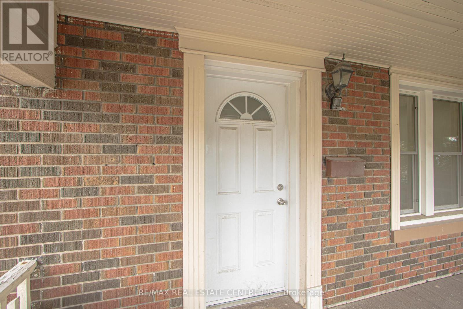 386 Wharncliffe Road S, London South, Ontario  N6J 2M1 - Photo 6 - X12476329