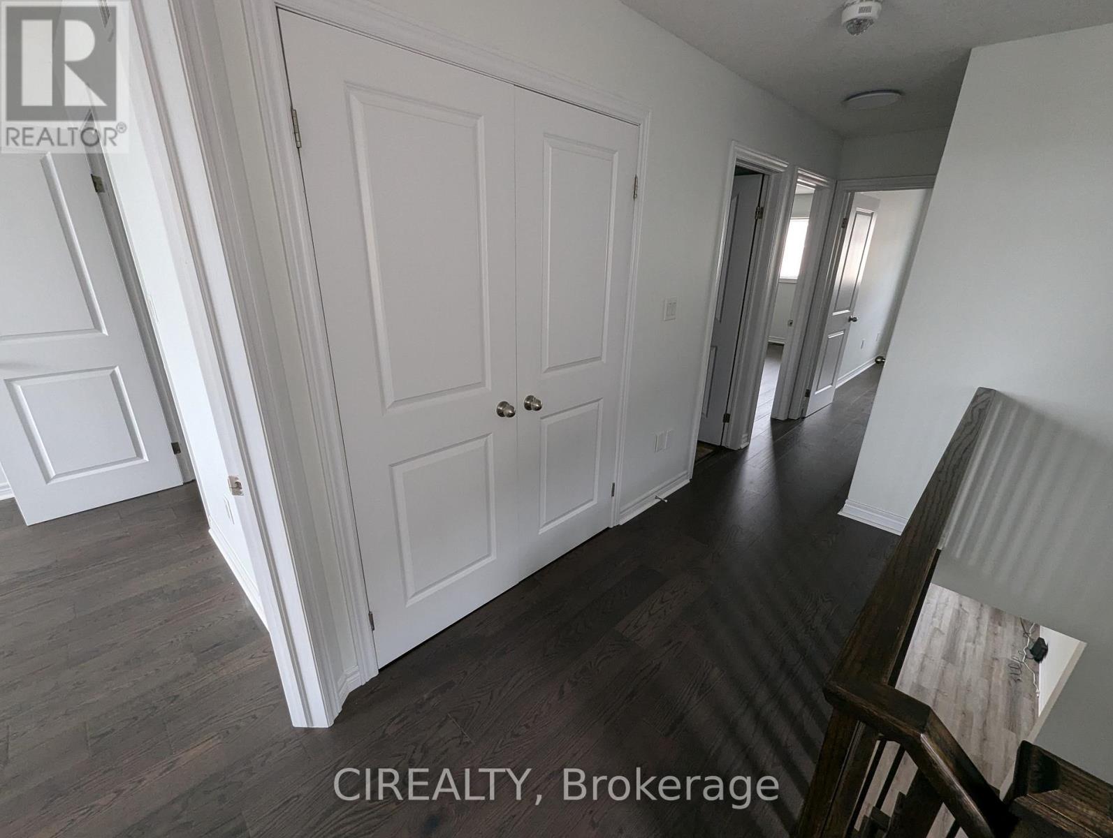 34 Kingsborough Drive, Hamilton, Ontario  L0R 1P0 - Photo 13 - X12476331