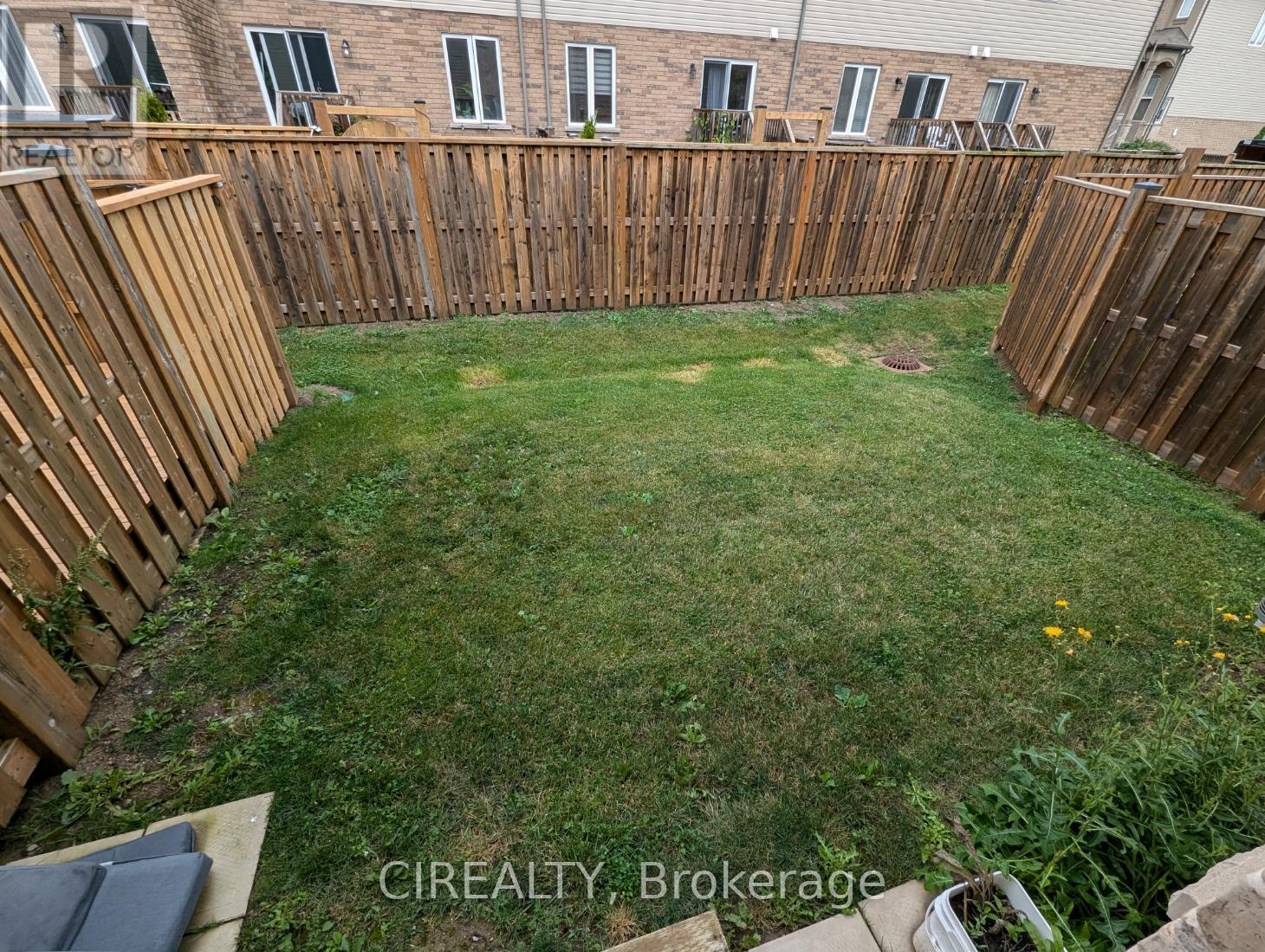 34 Kingsborough Drive, Hamilton, Ontario  L0R 1P0 - Photo 25 - X12476331