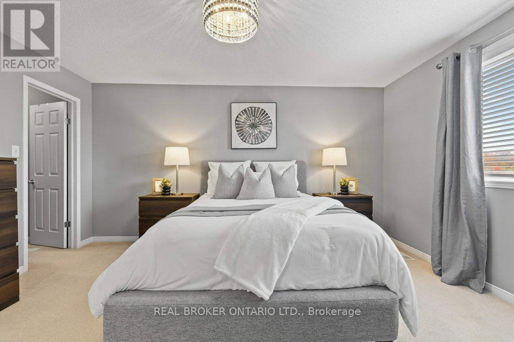 34 Gravel Ridge Trail, Kitchener, Ontario  N2E 0B3 - Photo 16 - X12476345