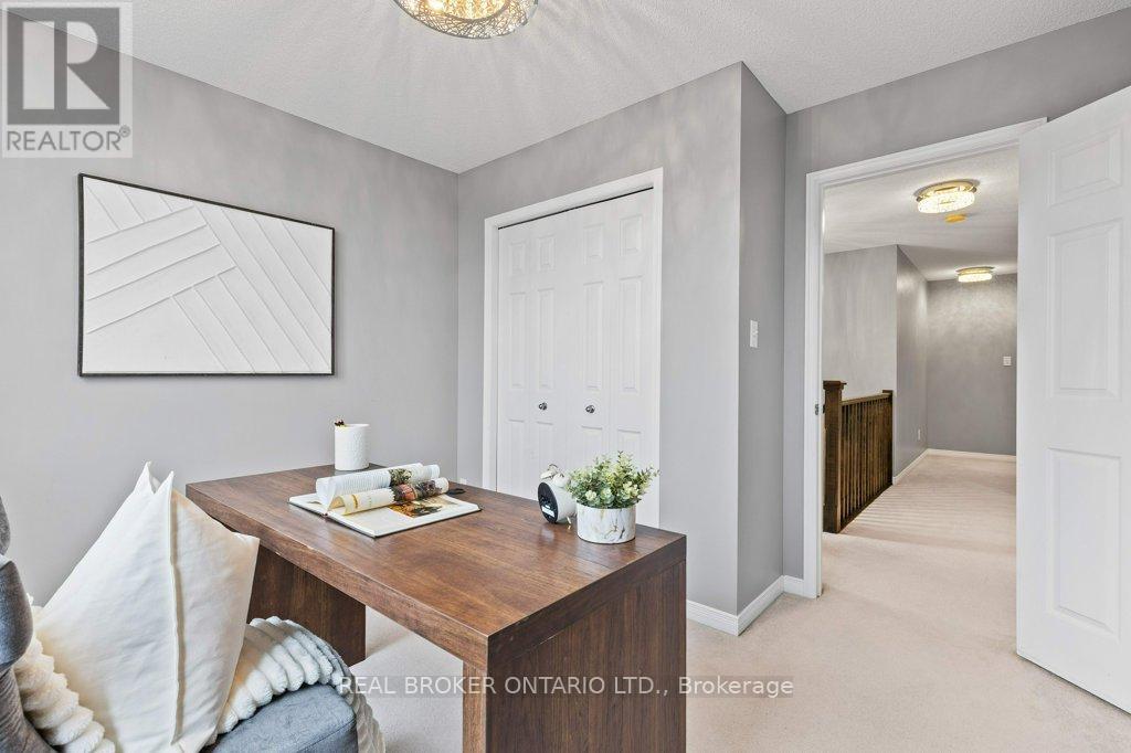 34 Gravel Ridge Trail, Kitchener, Ontario  N2E 0B3 - Photo 27 - X12476345