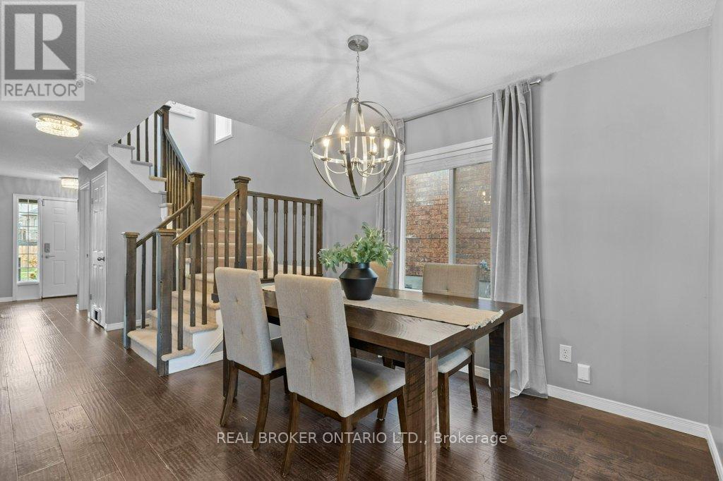 34 Gravel Ridge Trail, Kitchener, Ontario  N2E 0B3 - Photo 3 - X12476345