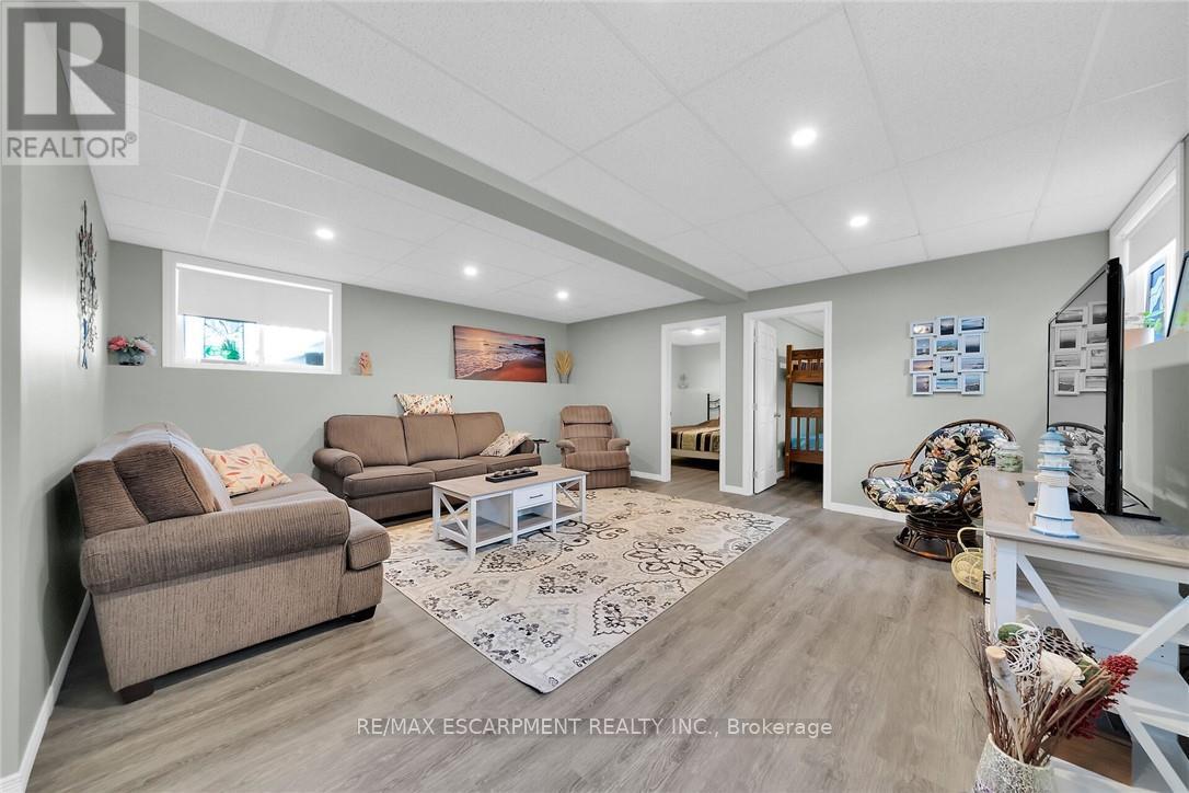 42 Erieview Lane, Haldimand, Ontario  N0A 1P0 - Photo 21 - X12476347