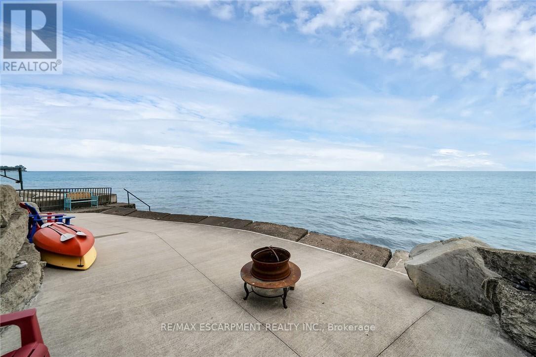 42 Erieview Lane, Haldimand, Ontario  N0A 1P0 - Photo 33 - X12476347