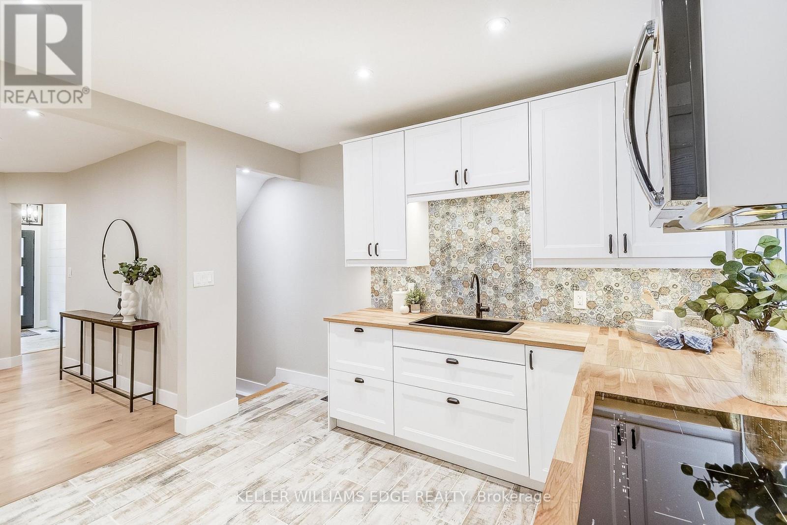 32 Cumberland Avenue, Hamilton, Ontario  L8M 1Y7 - Photo 12 - X12476370