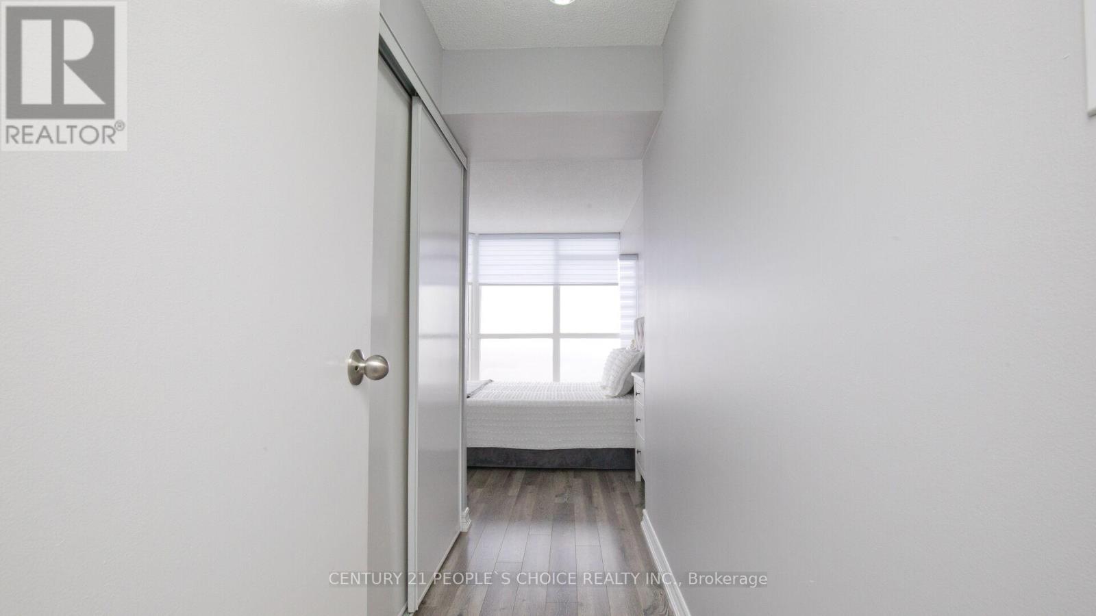 1805 - 3 Rowntree Road, Toronto, Ontario  M9V 5G8 - Photo 32 - W12476380