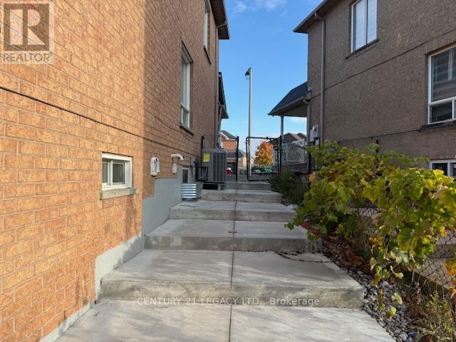 (Basement) - 12 Cobblestone Court, Brampton, Ontario  L6R 2S1 - Photo 3 - W12476392