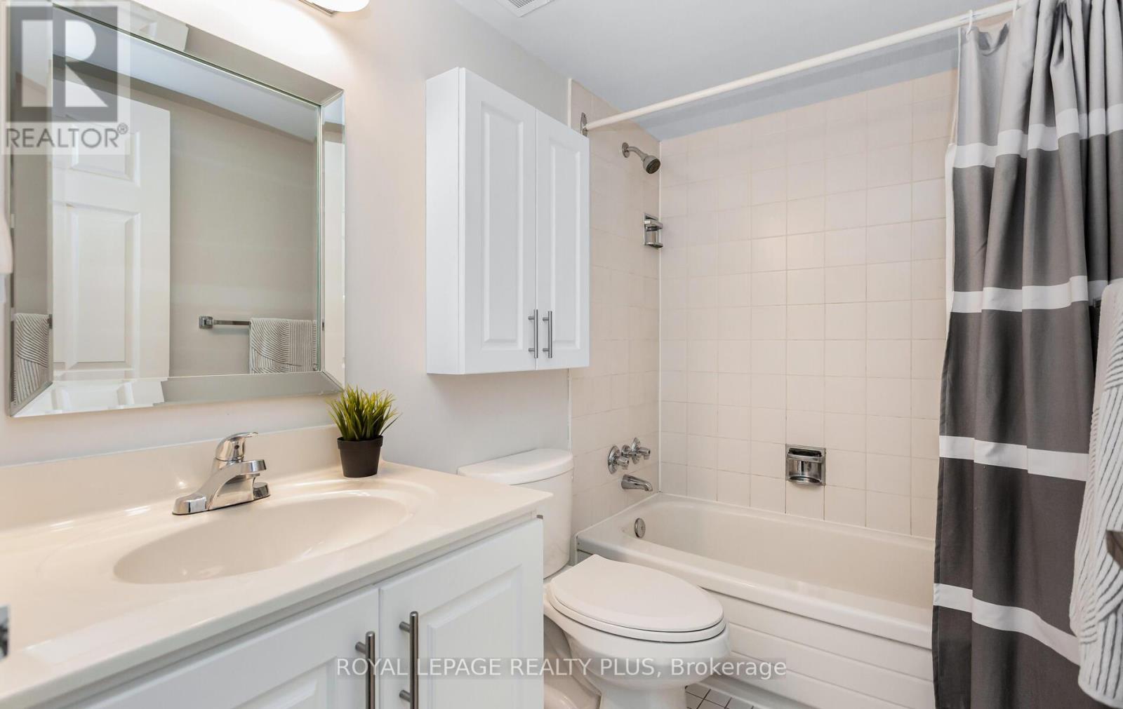 Ph8 - 5 Lisa Street, Brampton, Ontario  L6T 4T4 - Photo 22 - W12476400
