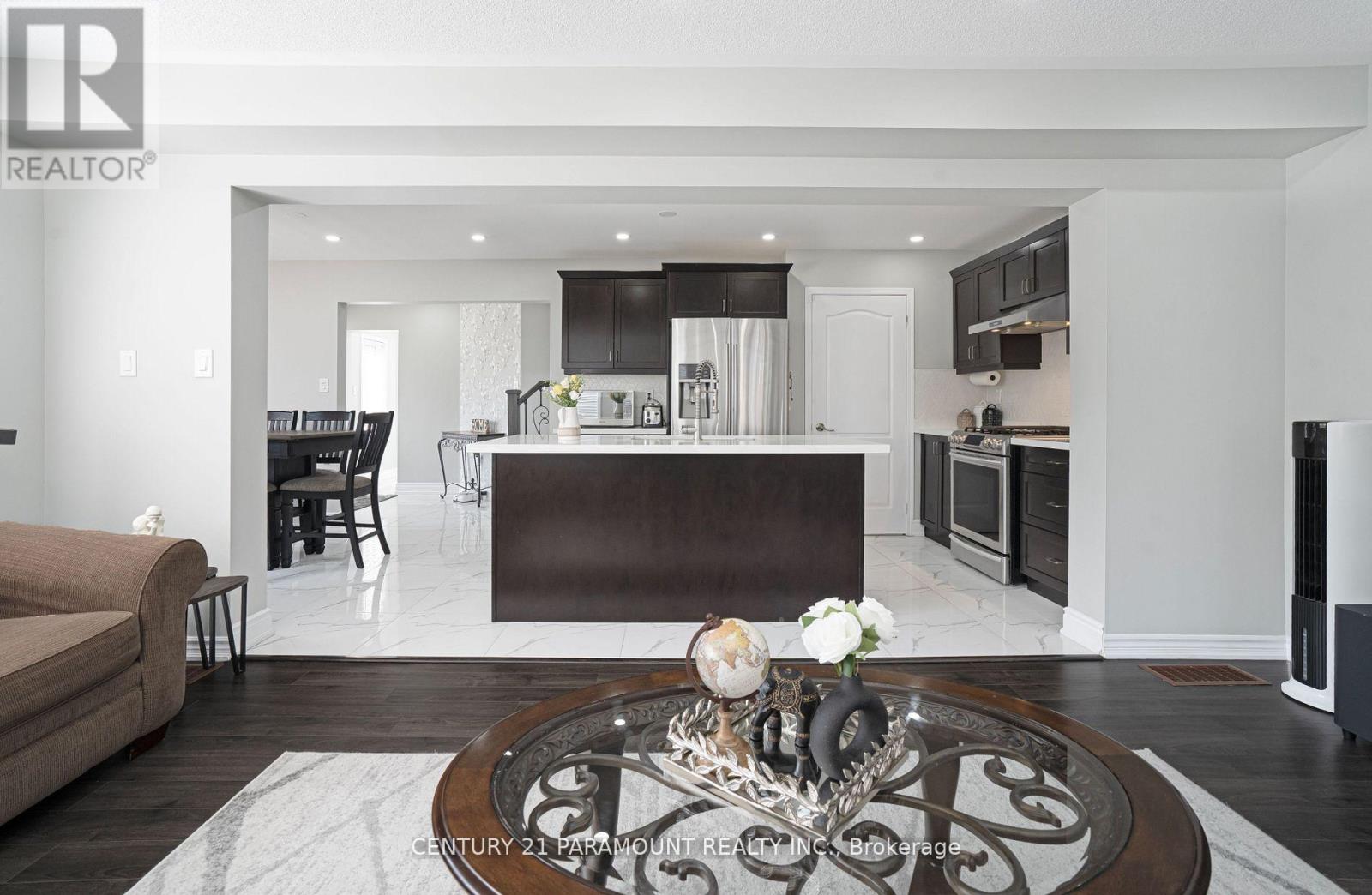 39 Fenchurch Drive, Brampton, Ontario  L7A 4G1 - Photo 21 - W12476405