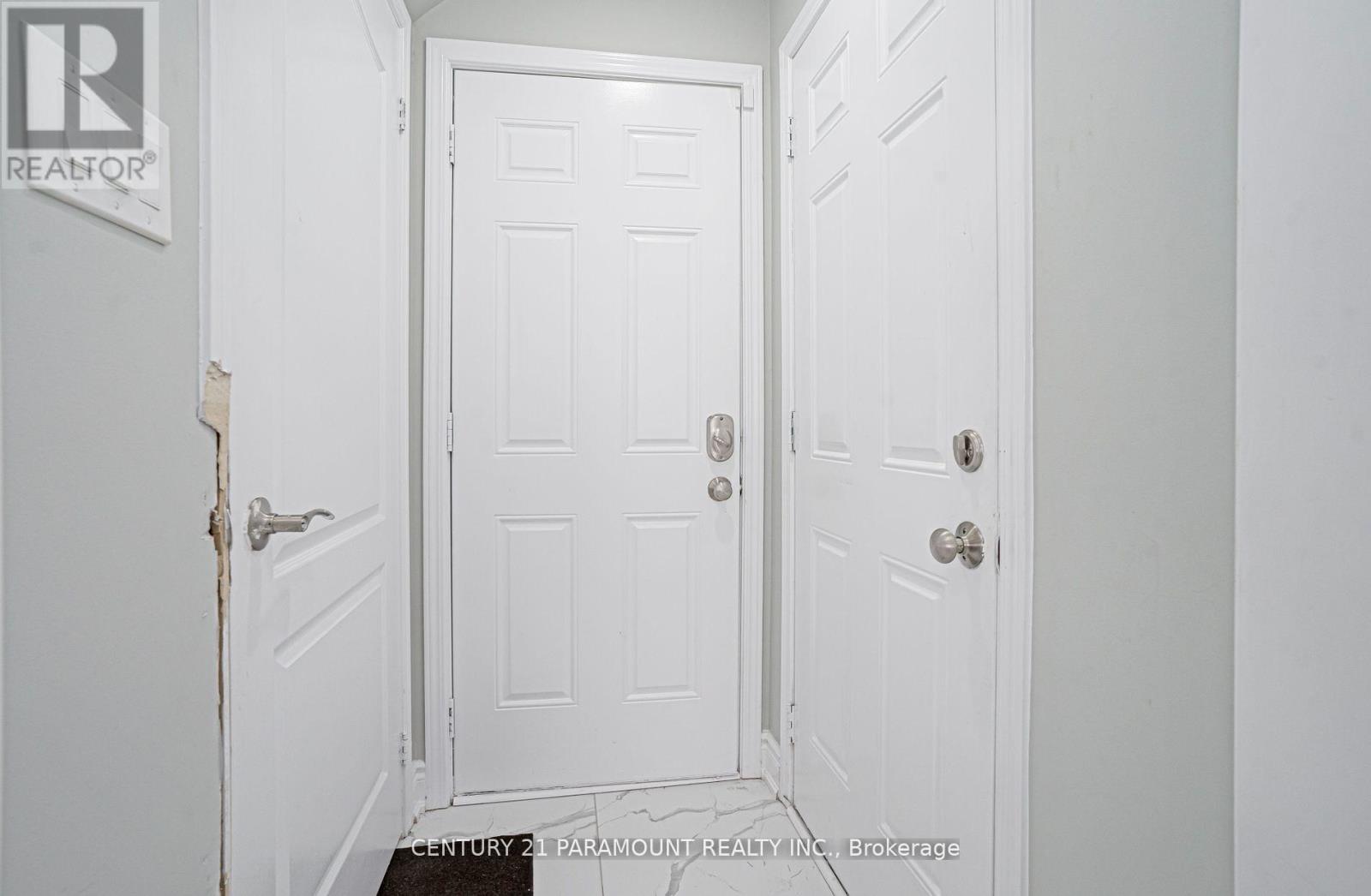 39 Fenchurch Drive, Brampton, Ontario  L7A 4G1 - Photo 25 - W12476405