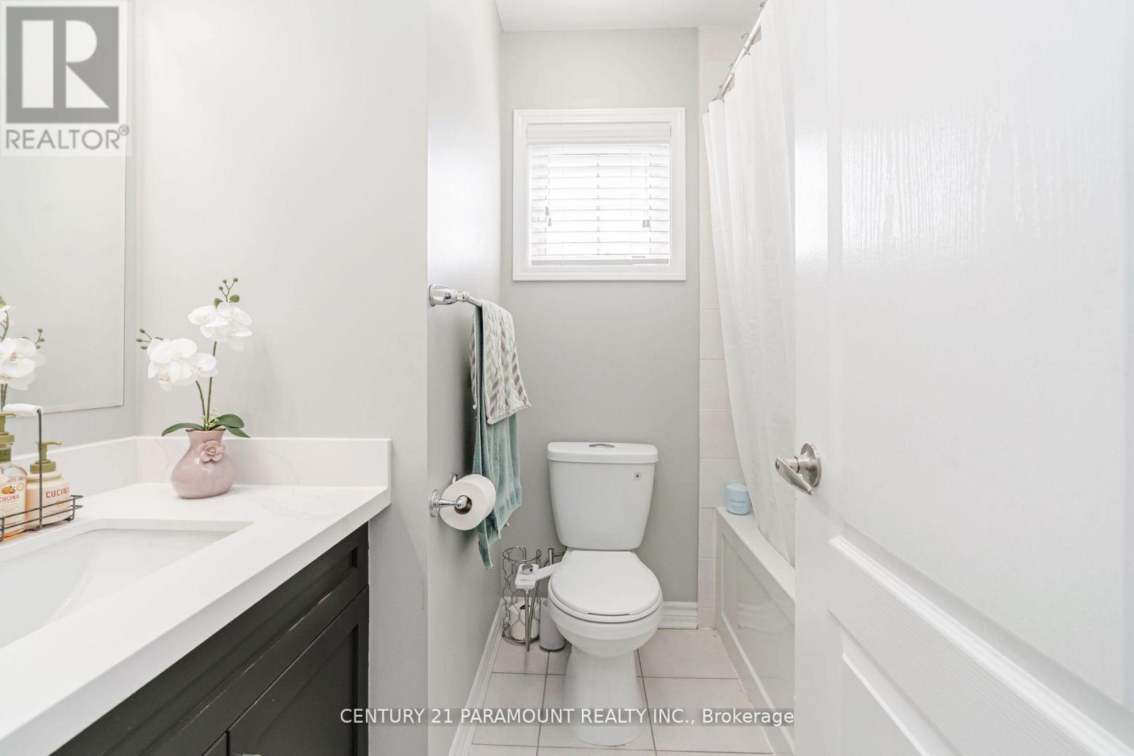 39 Fenchurch Drive, Brampton, Ontario  L7A 4G1 - Photo 34 - W12476405