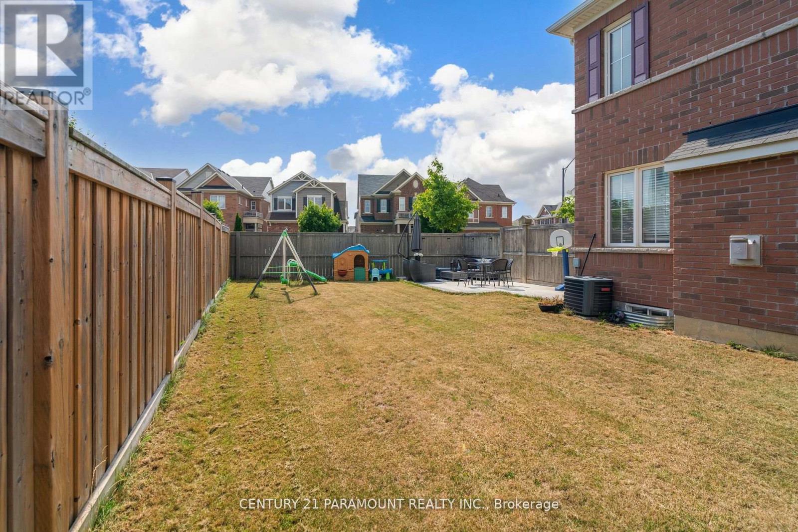 39 Fenchurch Drive, Brampton, Ontario  L7A 4G1 - Photo 49 - W12476405