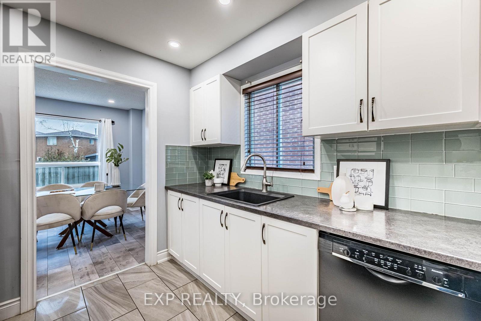 83 Wildercroft Avenue, Brampton, Ontario  L6V 4G6 - Photo 16 - W12476419