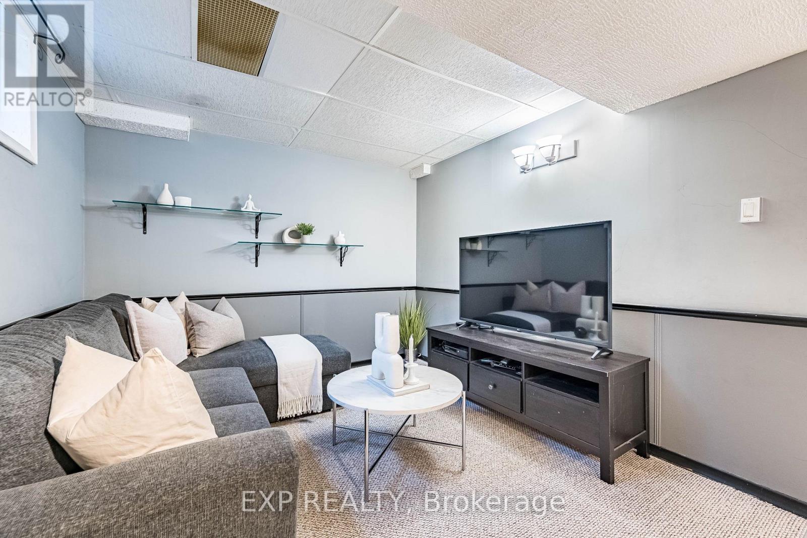 83 Wildercroft Avenue, Brampton, Ontario  L6V 4G6 - Photo 33 - W12476419