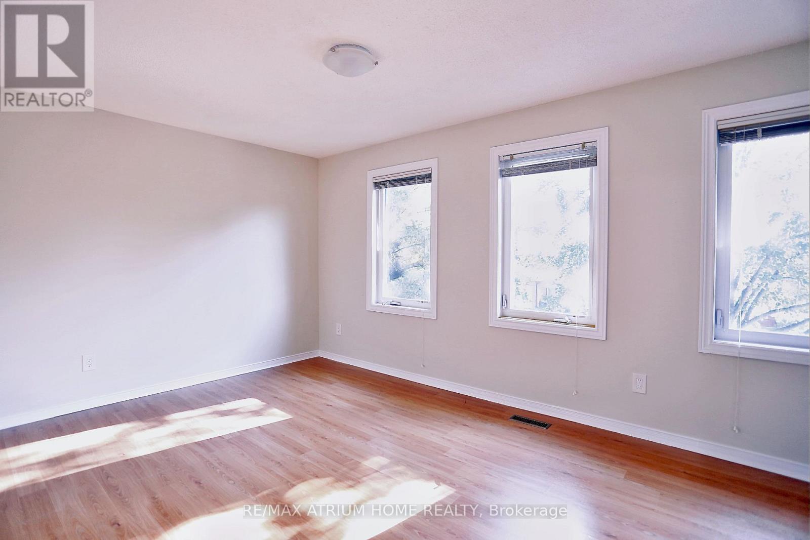 1554 Parish Lane, Oakville, Ontario  L6M 2Z6 - Photo 10 - W12476421