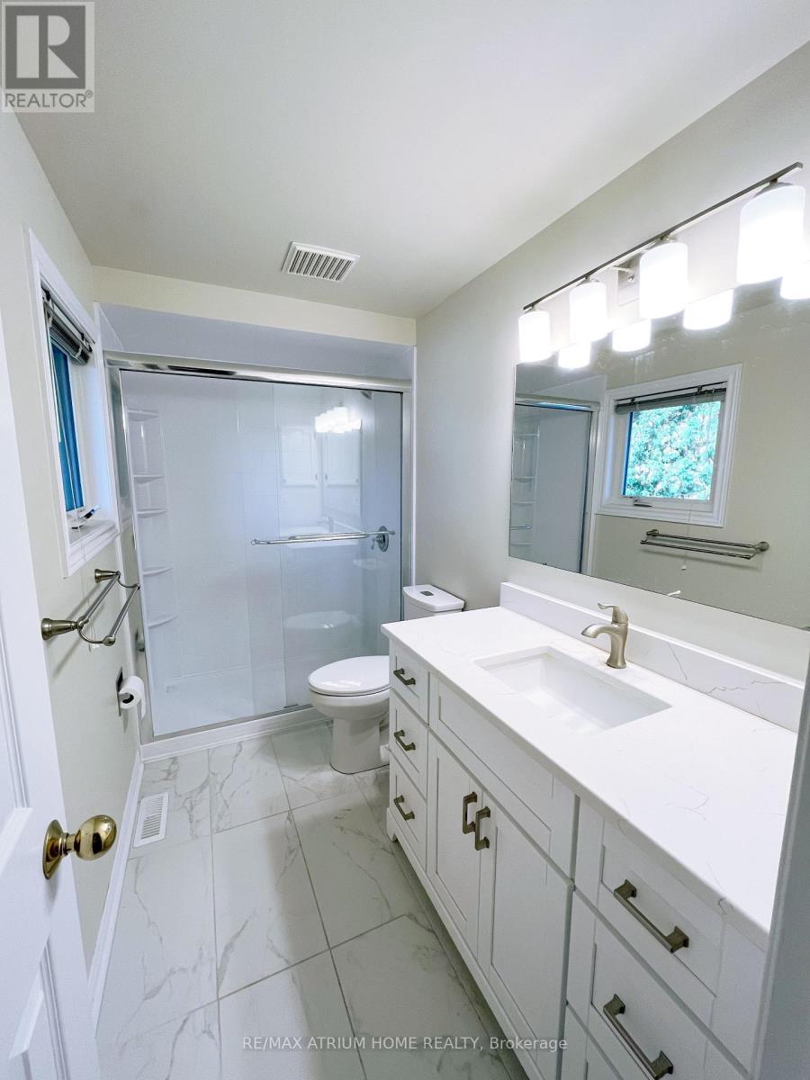 1554 Parish Lane, Oakville, Ontario  L6M 2Z6 - Photo 12 - W12476421