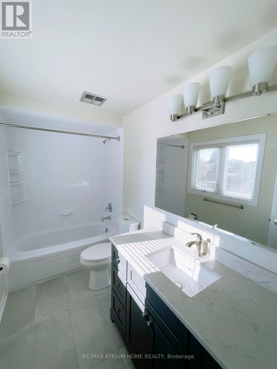 1554 Parish Lane, Oakville, Ontario  L6M 2Z6 - Photo 15 - W12476421