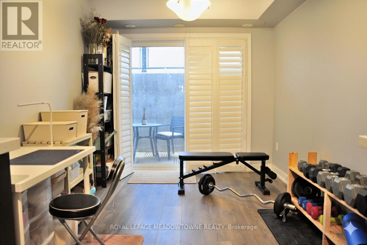 251 - 60 Parrotta Drive, Toronto, Ontario  M9M 0E5 - Photo 8 - W12476437
