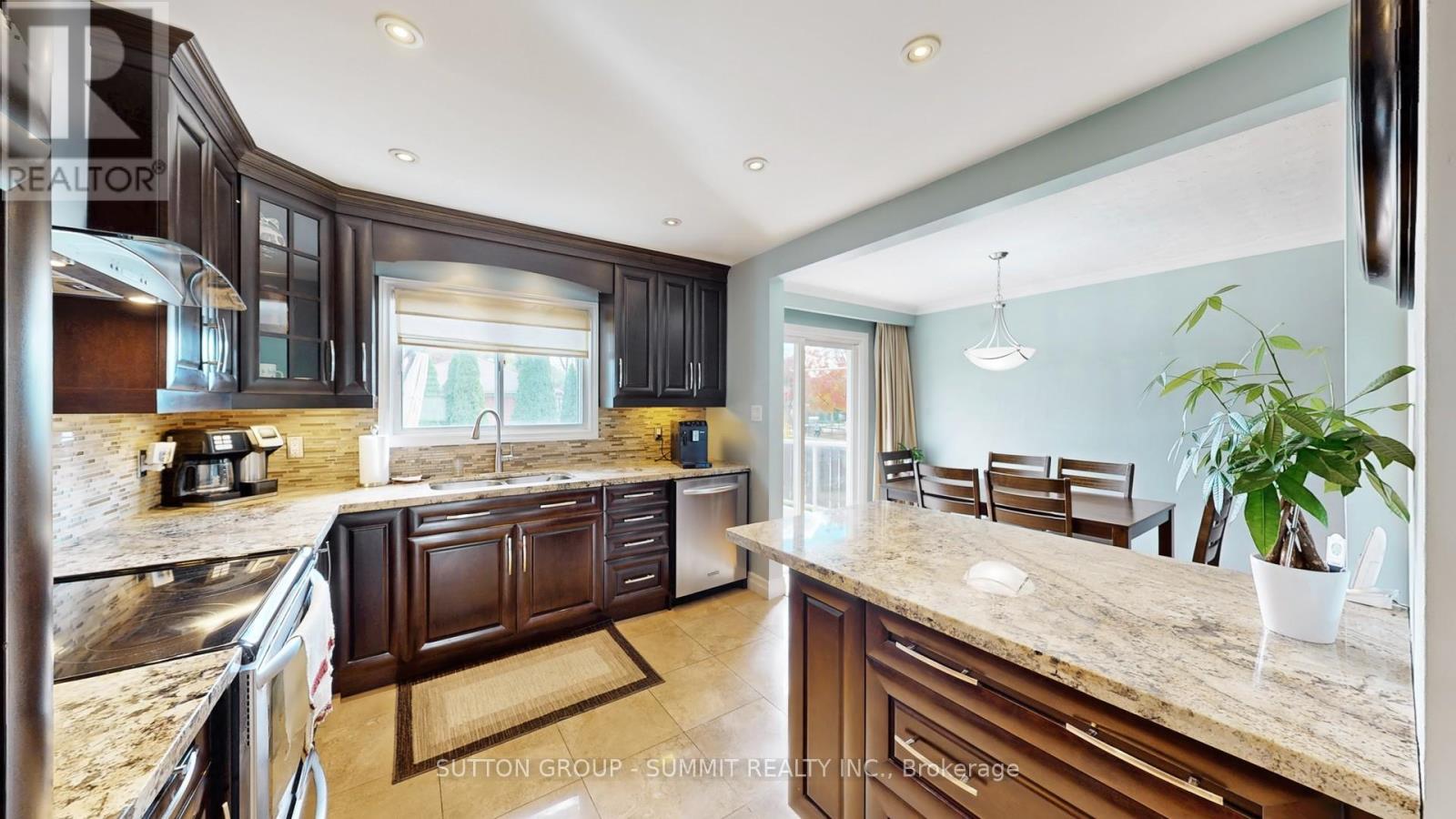 29 Fallowfield Road, Toronto, Ontario  M9W 2W3 - Photo 10 - W12476442