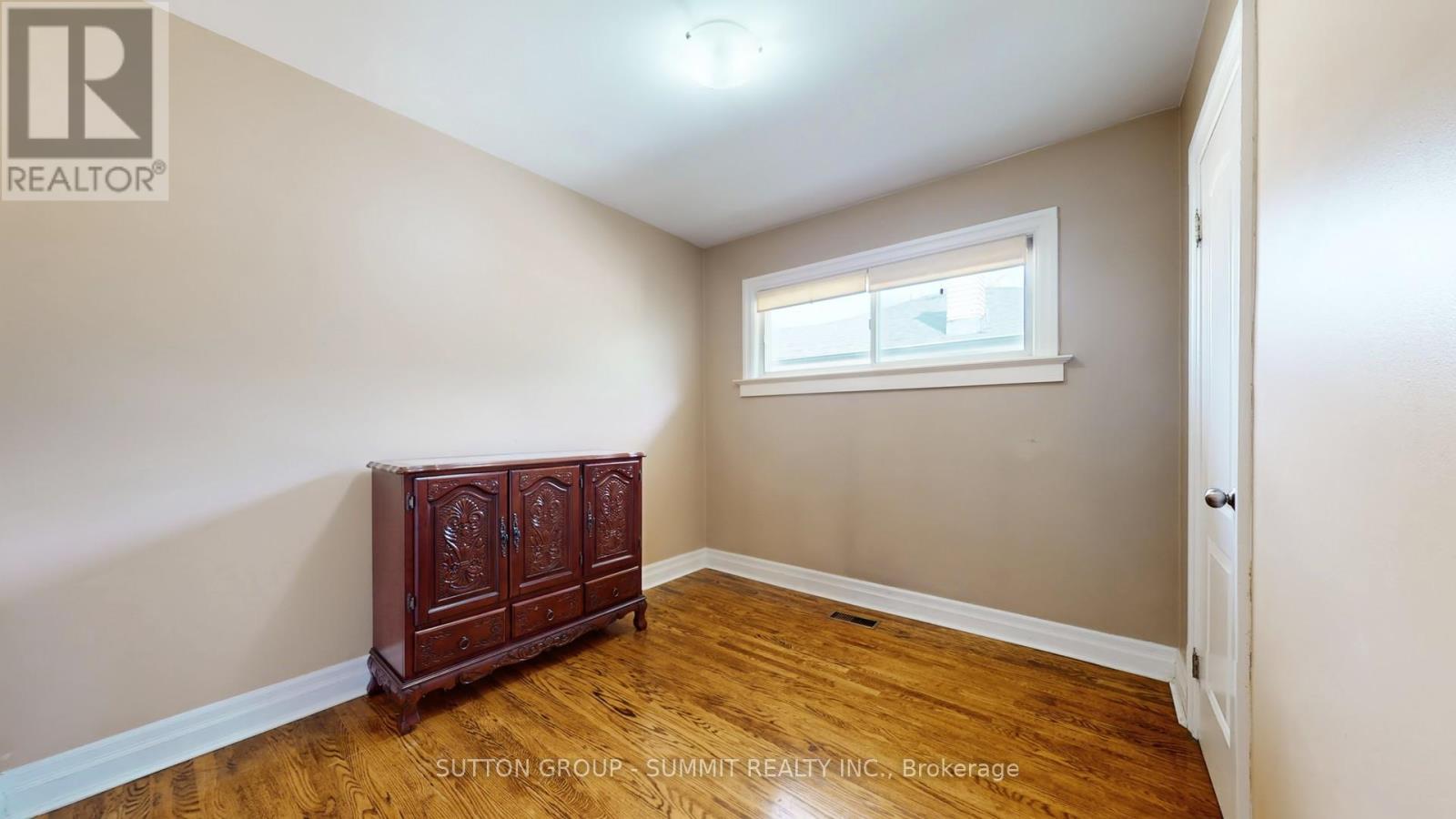 29 Fallowfield Road, Toronto, Ontario  M9W 2W3 - Photo 12 - W12476442