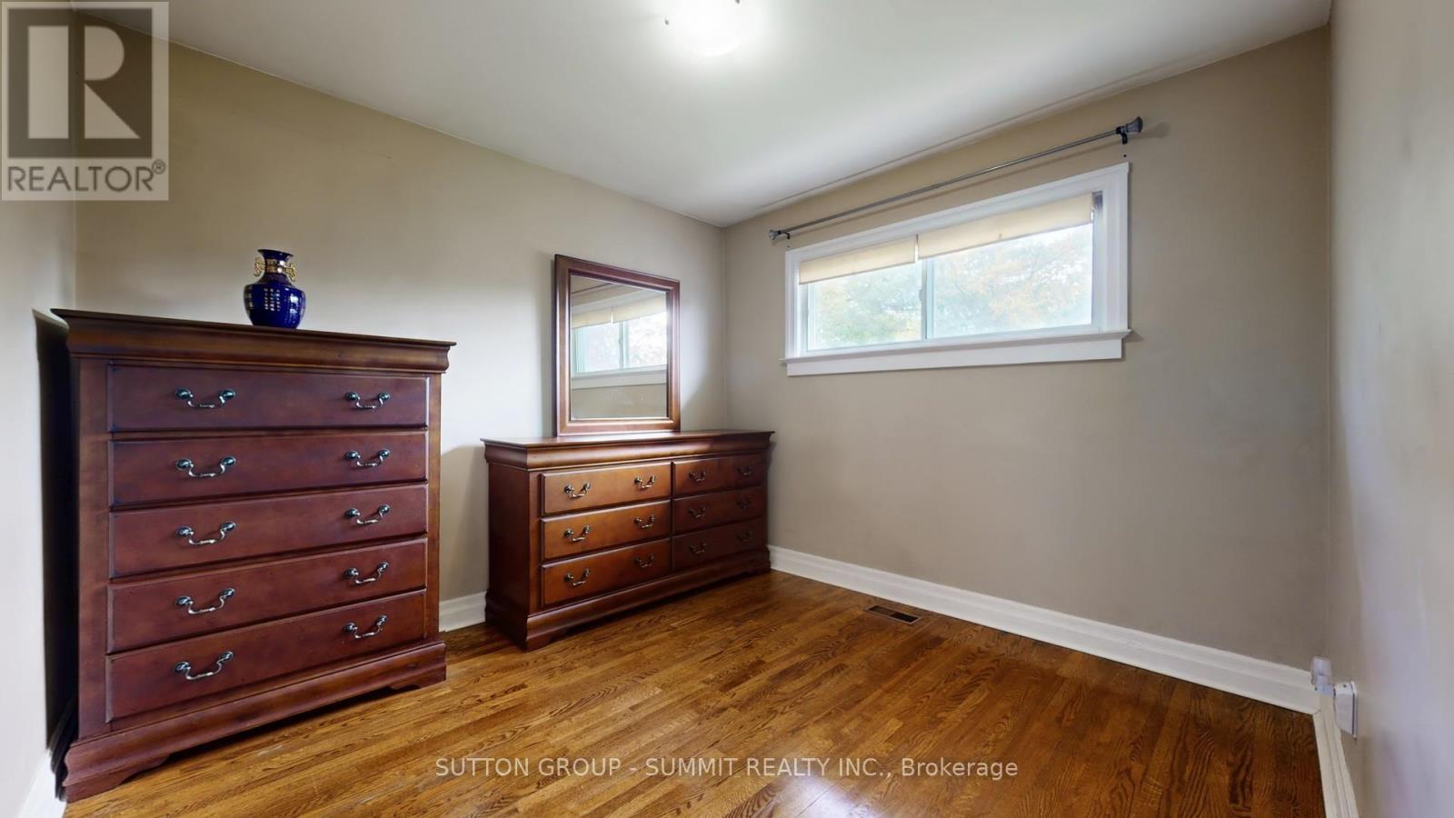 29 Fallowfield Road, Toronto, Ontario  M9W 2W3 - Photo 13 - W12476442