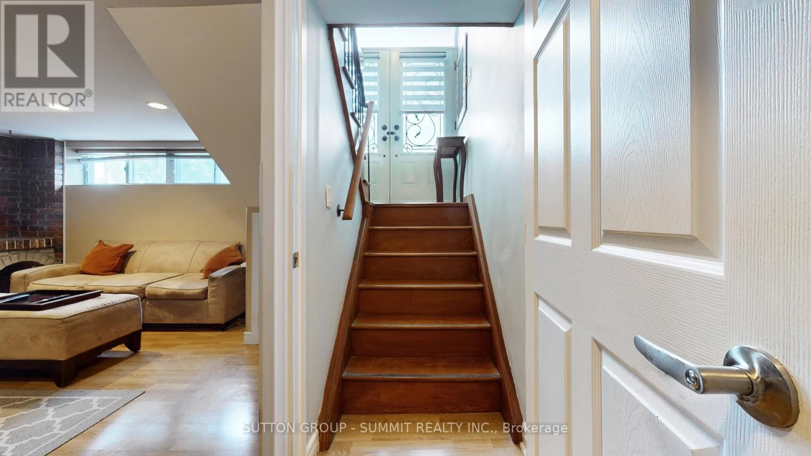 29 Fallowfield Road, Toronto, Ontario  M9W 2W3 - Photo 16 - W12476442