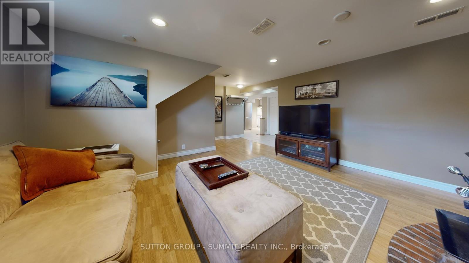 29 Fallowfield Road, Toronto, Ontario  M9W 2W3 - Photo 19 - W12476442