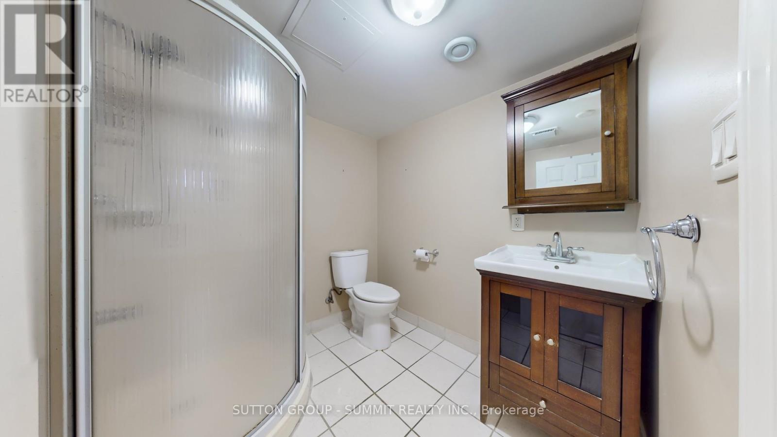 29 Fallowfield Road, Toronto, Ontario  M9W 2W3 - Photo 22 - W12476442