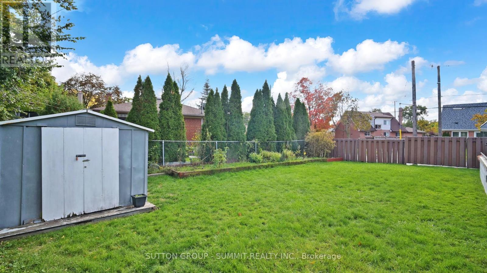 29 Fallowfield Road, Toronto, Ontario  M9W 2W3 - Photo 27 - W12476442