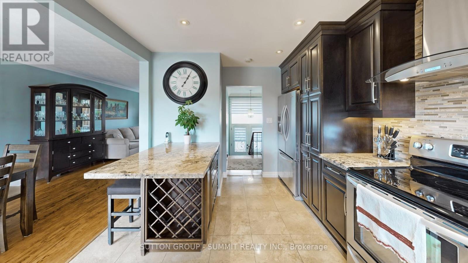 29 Fallowfield Road, Toronto, Ontario  M9W 2W3 - Photo 9 - W12476442