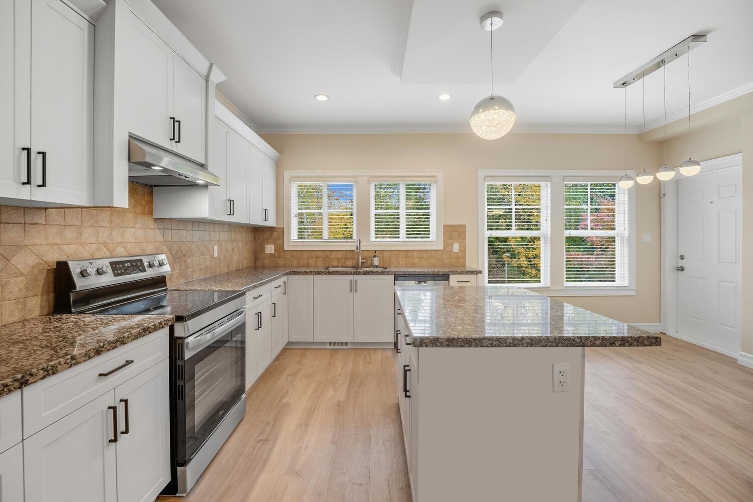 15 3495 147a Street, Surrey, British Columbia V4P 0C9 - Photo 9 - R3061010