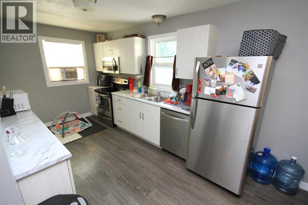 5052 44 Avenue, Taber, Alberta  T1G 1S7 - Photo 7 - A2253364