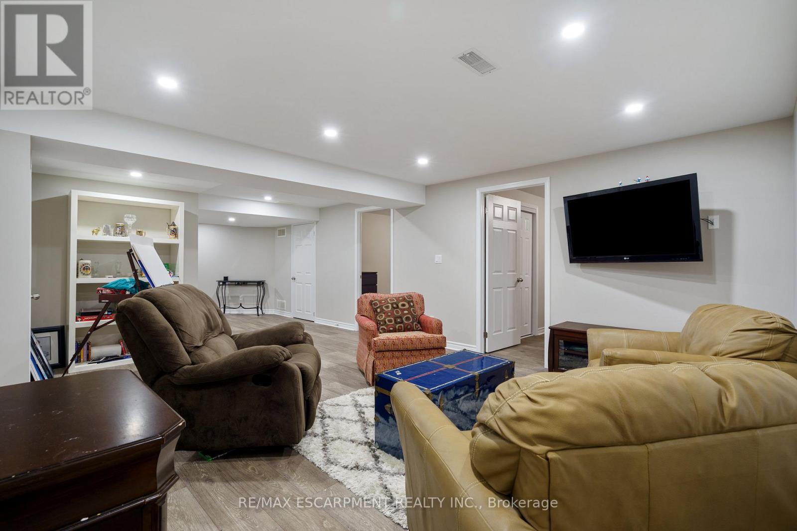 333 Valridge Drive, Hamilton, Ontario  L9G 0B1 - Photo 30 - X12476391
