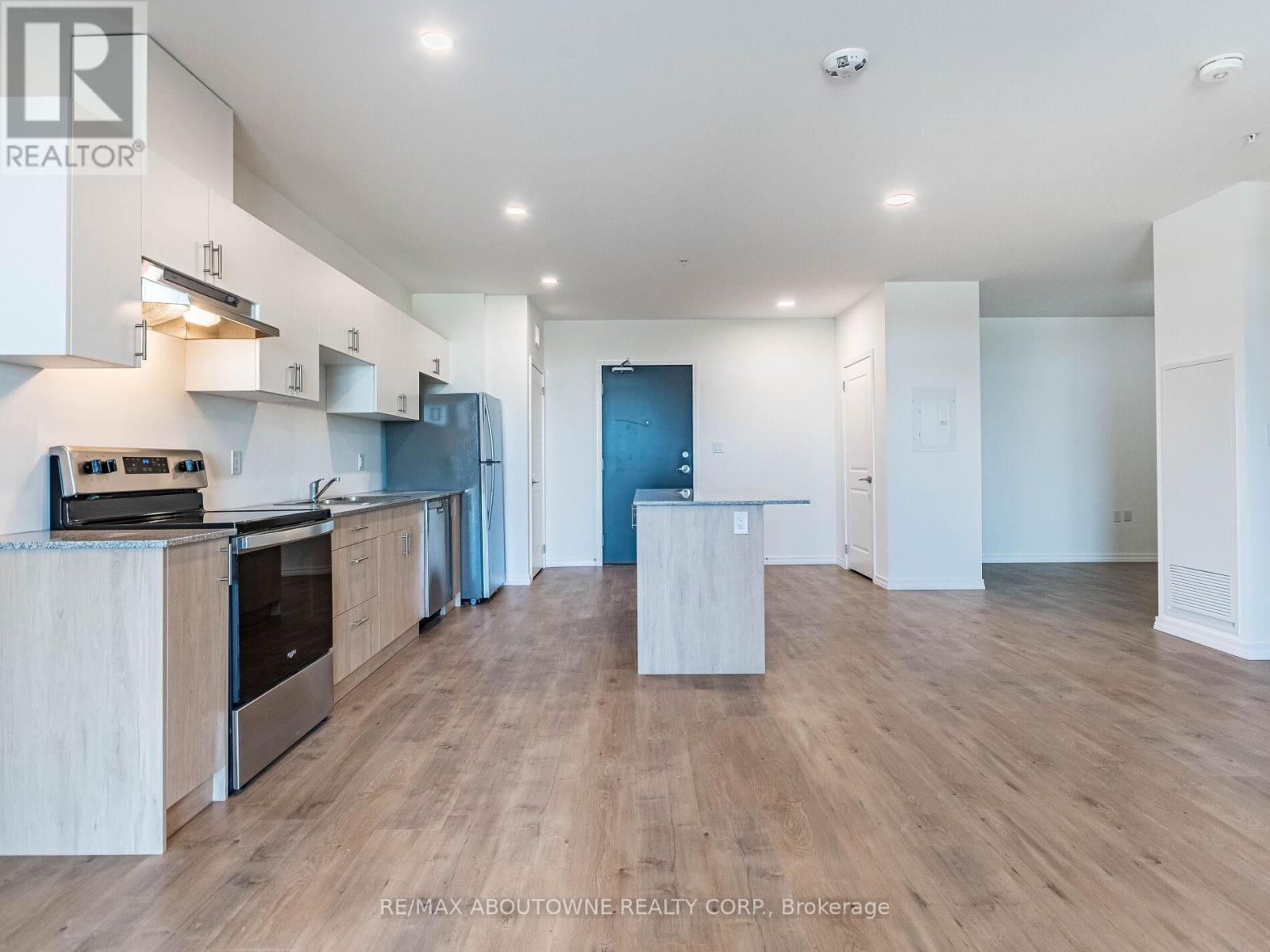 401 - 1098 Paisley Road, Guelph, Ontario  N1K 0E3 - Photo 12 - X12476393