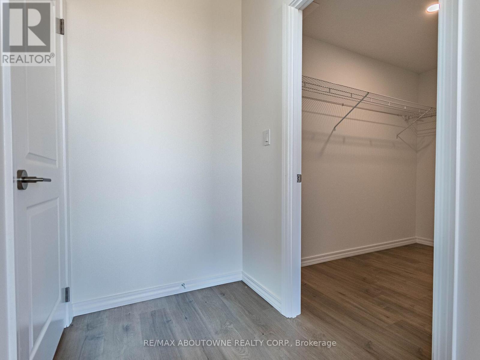 401 - 1098 Paisley Road, Guelph, Ontario  N1K 0E3 - Photo 23 - X12476393