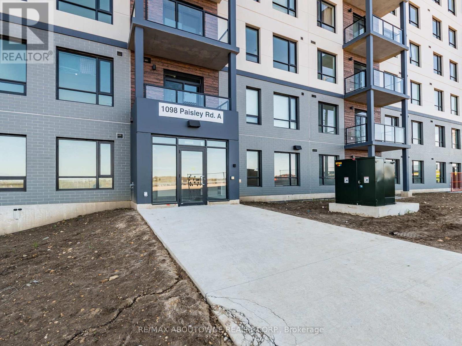401 - 1098 Paisley Road, Guelph, Ontario  N1K 0E3 - Photo 4 - X12476393