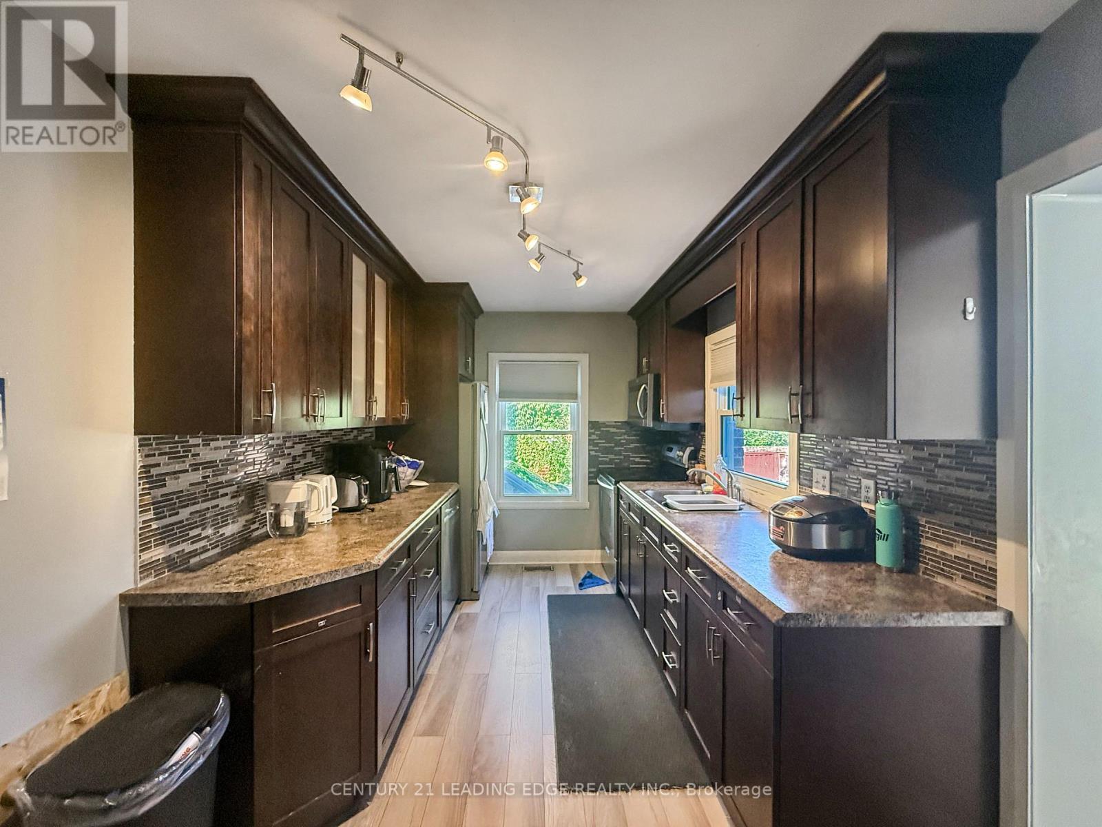 1891 Parkhurst Avenue, London East, Ontario  N5V 2C4 - Photo 7 - X12476397