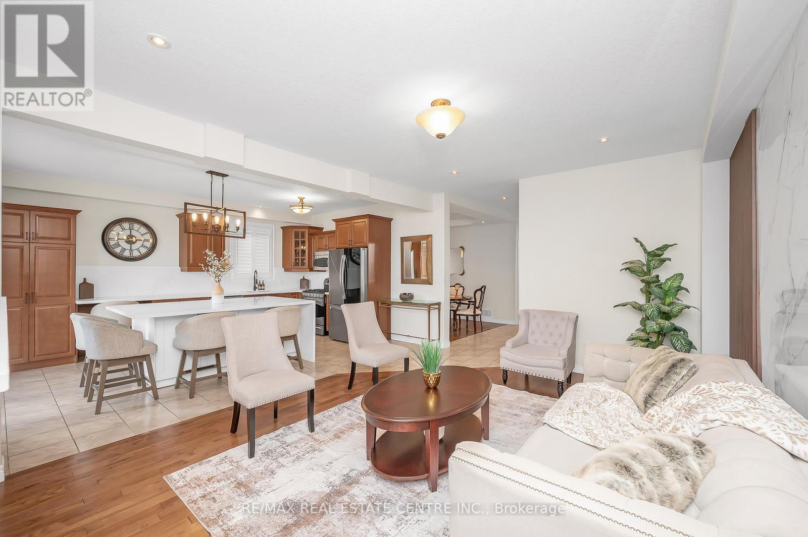 733 Stone Church Road E, Hamilton, Ontario  L8W 1A9 - Photo 12 - X12476426