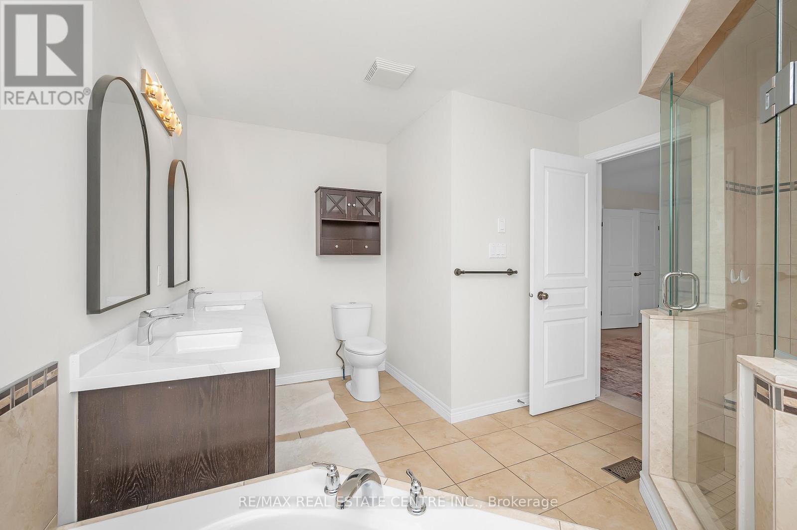 733 Stone Church Road E, Hamilton, Ontario  L8W 1A9 - Photo 24 - X12476426