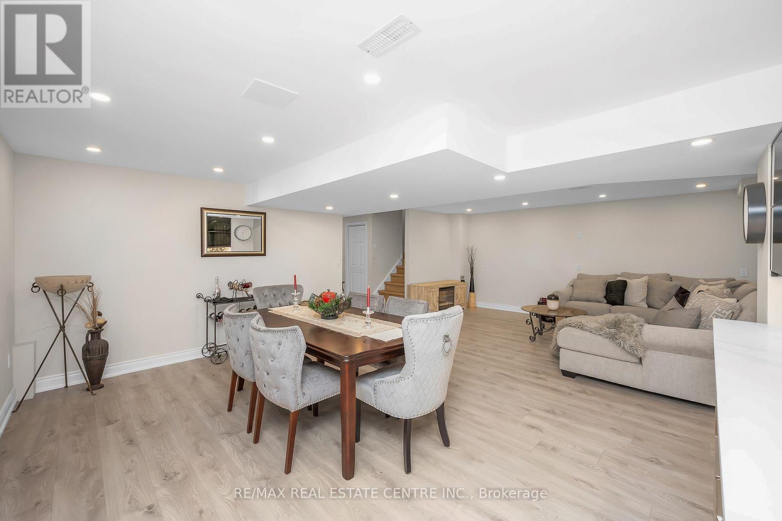 733 Stone Church Road E, Hamilton, Ontario  L8W 1A9 - Photo 36 - X12476426