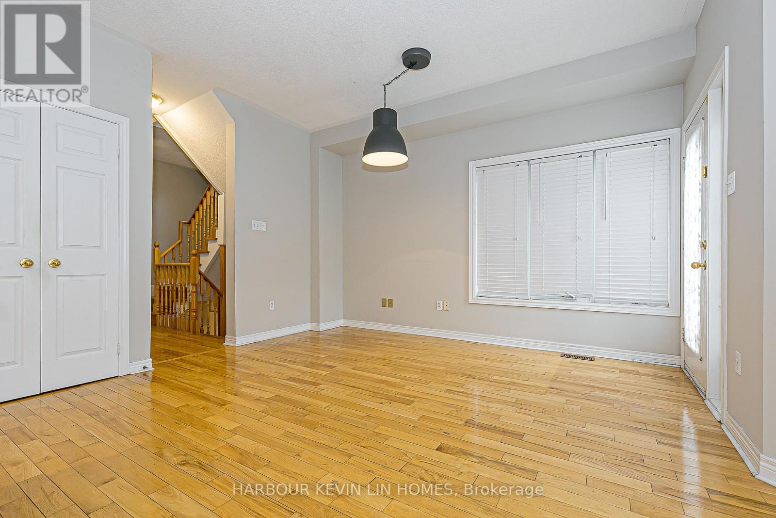 46 Country Glen Road, Markham, Ontario  L6B 1B5 - Photo 8 - N12427502