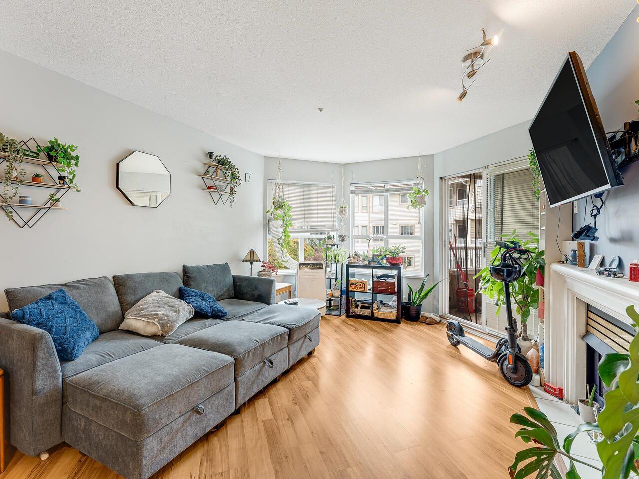 311 8139 121a Street, Surrey, British Columbia V3W 0Z2 - Photo 6 - R3061028